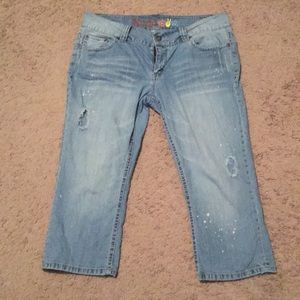 Mudd Distressed Jean Crops